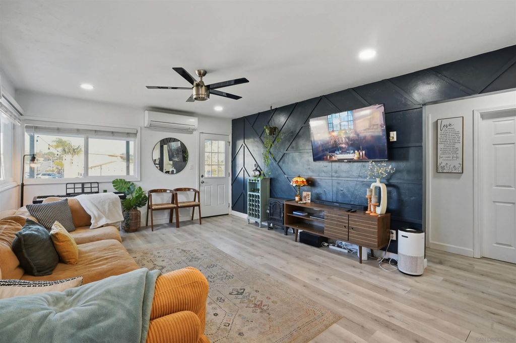 Photo of 5533 Roswell St, San Diego, CA 92114 (MLS # 260001570)