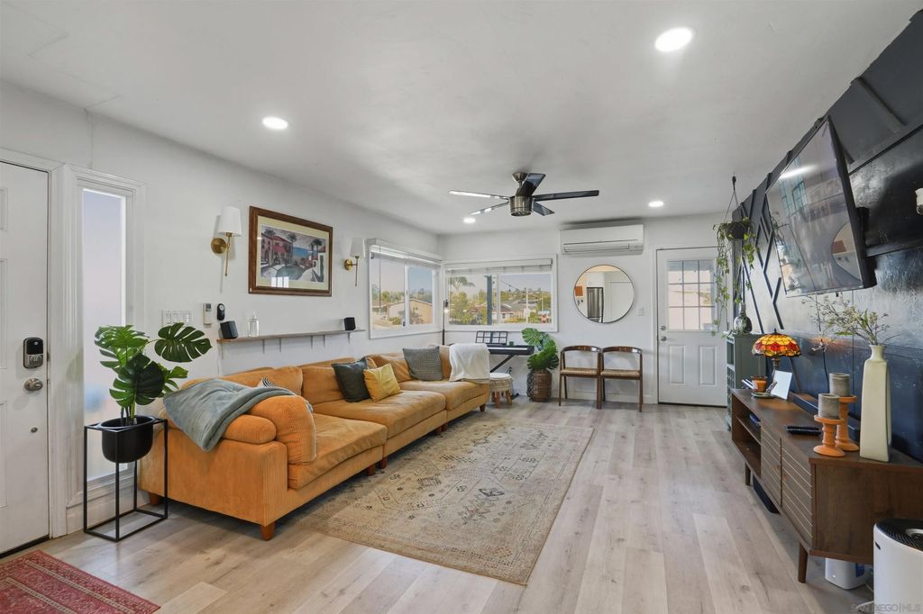 Photo of 5533 Roswell St, San Diego, CA 92114 (MLS # 260001570)