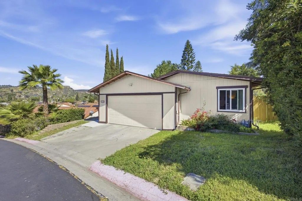Photo of 146 Fargo Glen, Escondido, CA 92027 (MLS # PTP2602294)
