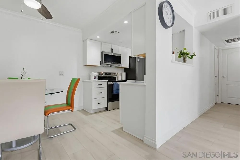 12023 Alta Carmel Ct 253