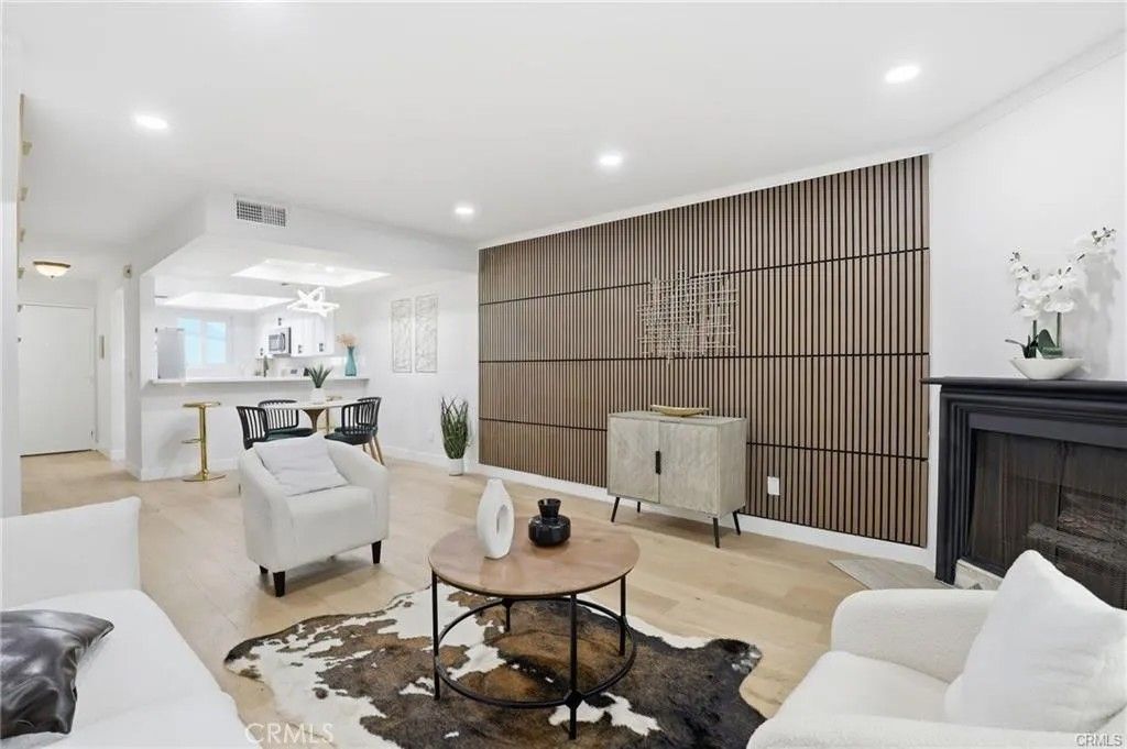 Photo of 11119 Camarillo St #104, North Hollywood, CA 91602 (MLS # OC26014860)