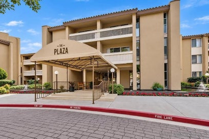 1855 Diamond St 220 San Diego CA 92109