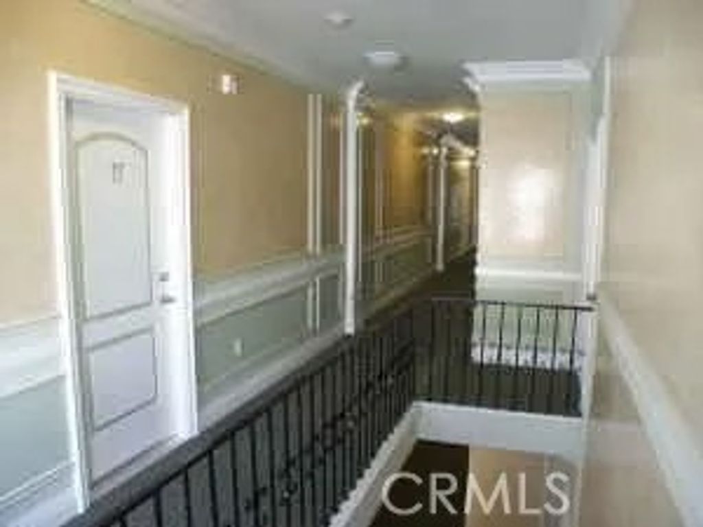 Photo of 221 N Avenue 52 Ave, Highland Park, CA 90042 (MLS # GD26066624)