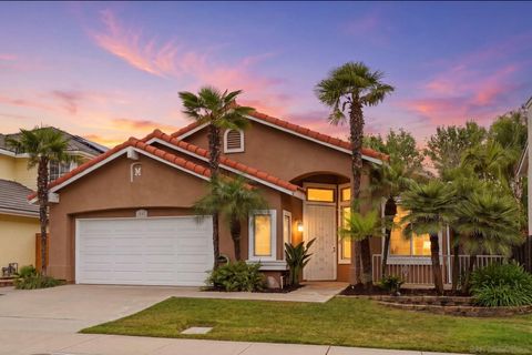 Photo of 1609 Turnberry Dr, San Marcos, CA 92069 (MLS # 260009724)