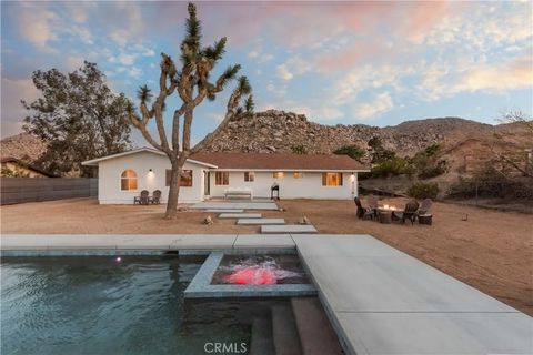 Photo of 61104 Prescott Trail, Joshua Tree, CA 92252 (MLS # JT26051681)
