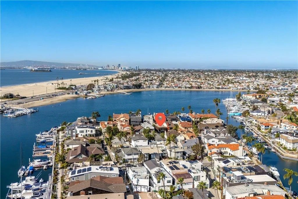 Photo of 35 Geneva Walk, Long Beach, CA 90803 (MLS # PW26025779)