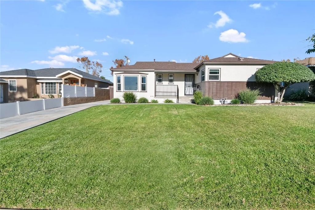 Photo of 14427 Reis St, Whittier, CA 90604 (MLS # PW25270142)