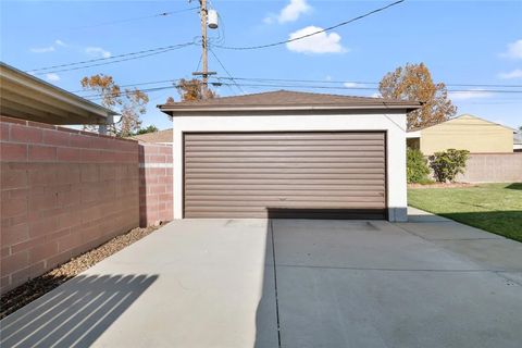 Tiny photo for 14427 Reis St, Whittier, CA 90604 (MLS # PW25270142)