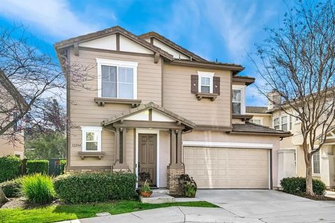 Photo of 12204 Pepper Tree Lane, Poway, CA 92064 (MLS # NDP2601562)