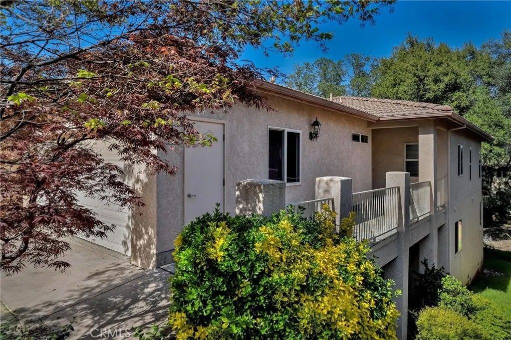 Photo of 10 Hidden Brooke Way, Chico, CA 95928 (MLS # SN26056584)