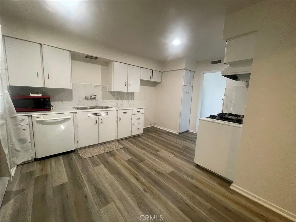 Photo of 828 W Avenue J14, Lancaster, CA 93534 (MLS # IG26023610)