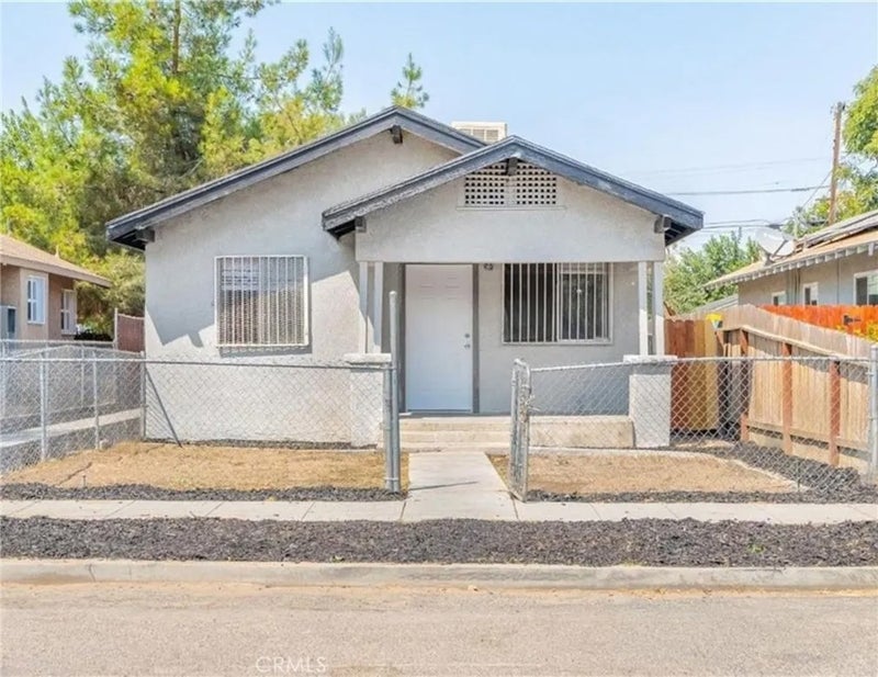 3137 E Townsend