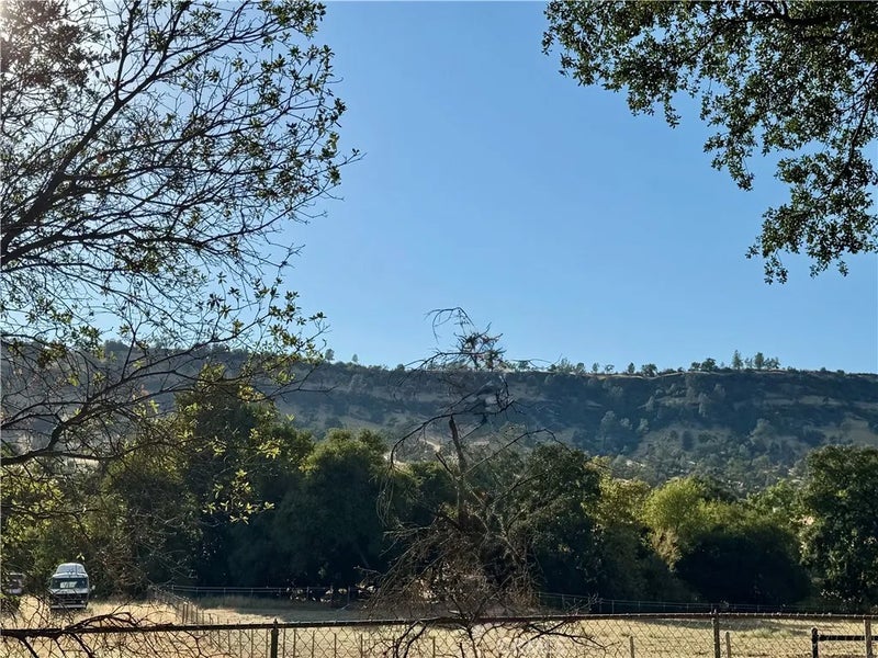 3258 Dry Creek