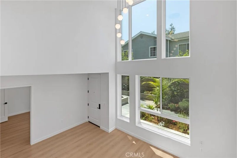 176 N Catalina Avenue 103