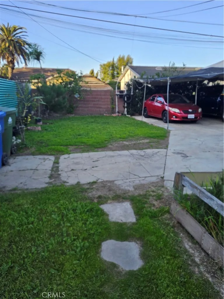 837 W 65th