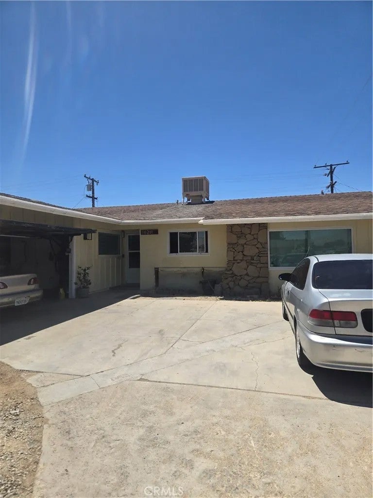 Photo of 16211 Encina ST, Victorville, CA 92395 (MLS # DW26107630)
