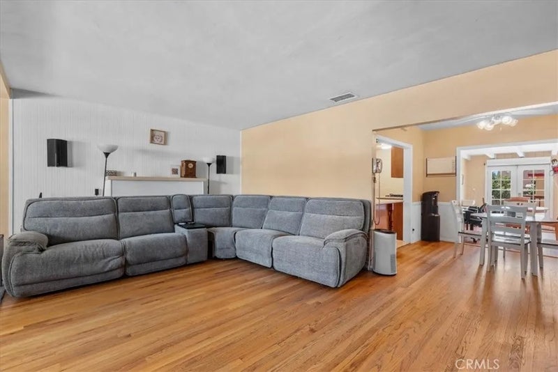 829 W Berkeley Court