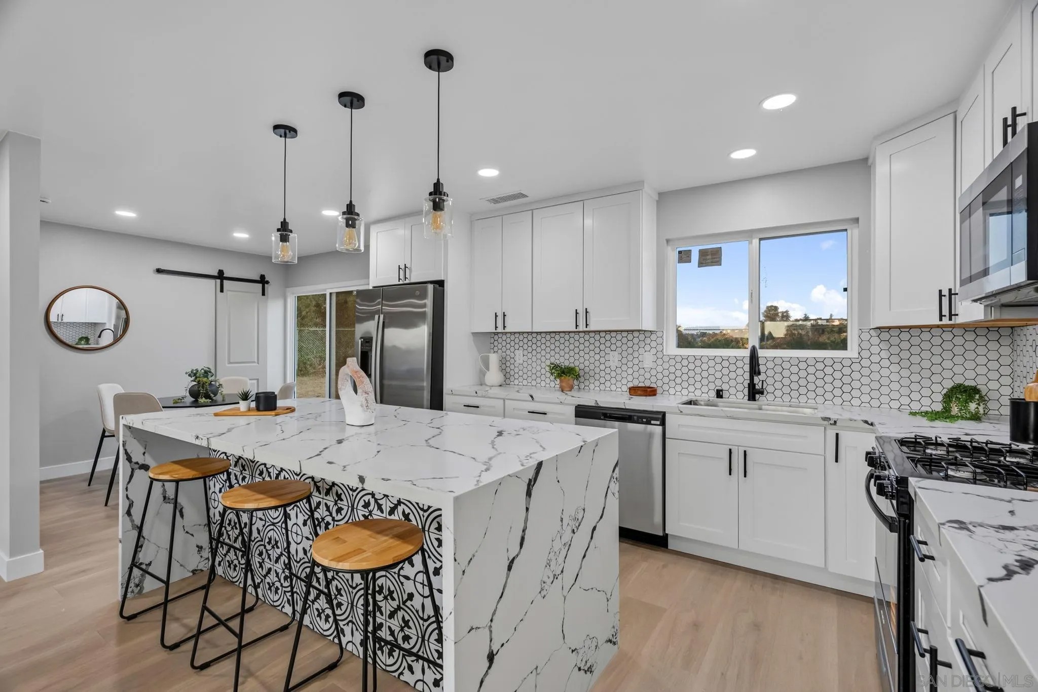 1841 Alta View Drive