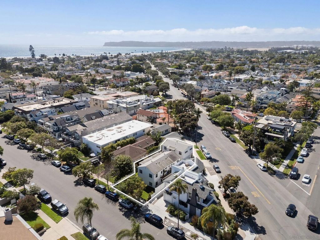 Photo of 812-20 E Ave, Coronado, CA 92118 (MLS # 260010358)