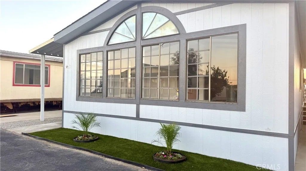 Photo of 530 W Devonshire Ave #65, Hemet, CA 92543 (MLS # SW26072531)