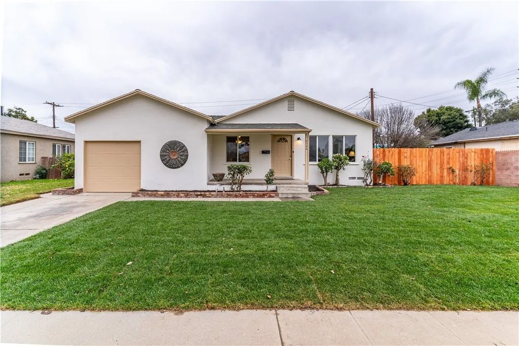 Photo of 3766 Lofton Place, Riverside, CA 92501 (MLS # IV26032359)