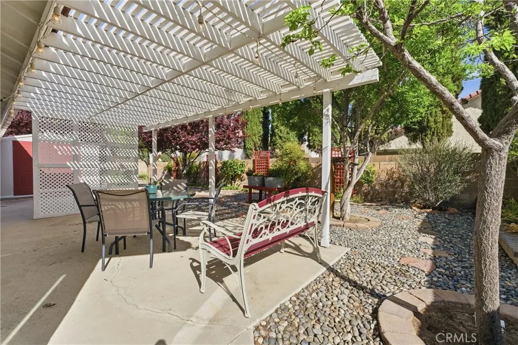 3329 W Avenue J3