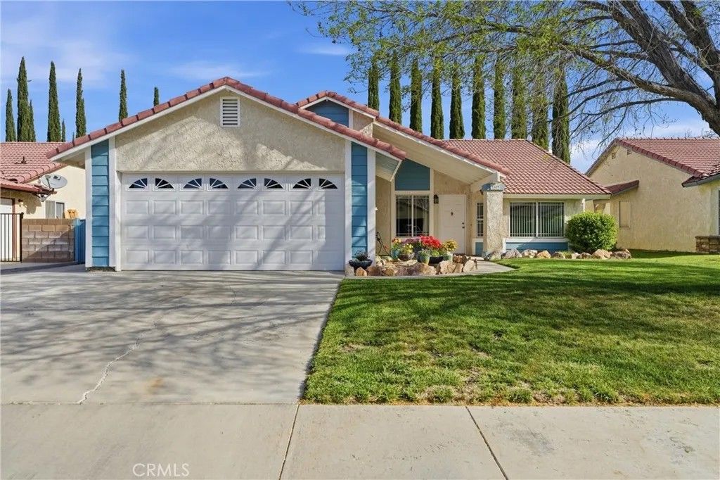 Photo of 3329 W Avenue J3, Lancaster, CA 93536 (MLS # SR26067573)