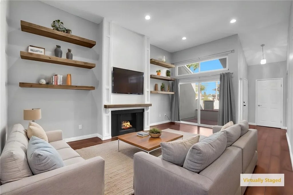 Photo of 2956 Haddonfield LOOP, Fullerton, CA 92831 (MLS # OC26197788)