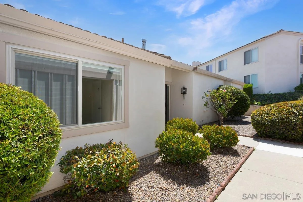 12631 Paseo Del Verano 64