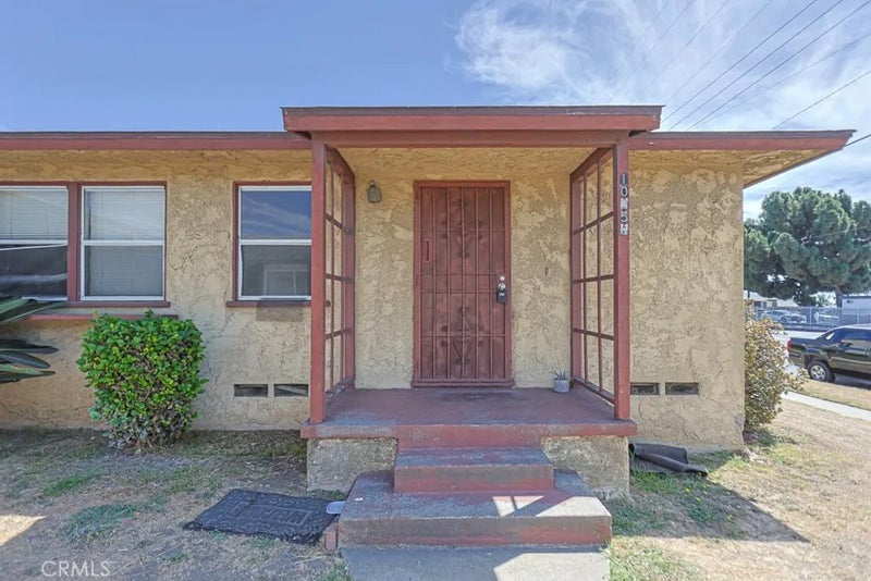 10956 S Western Avenue