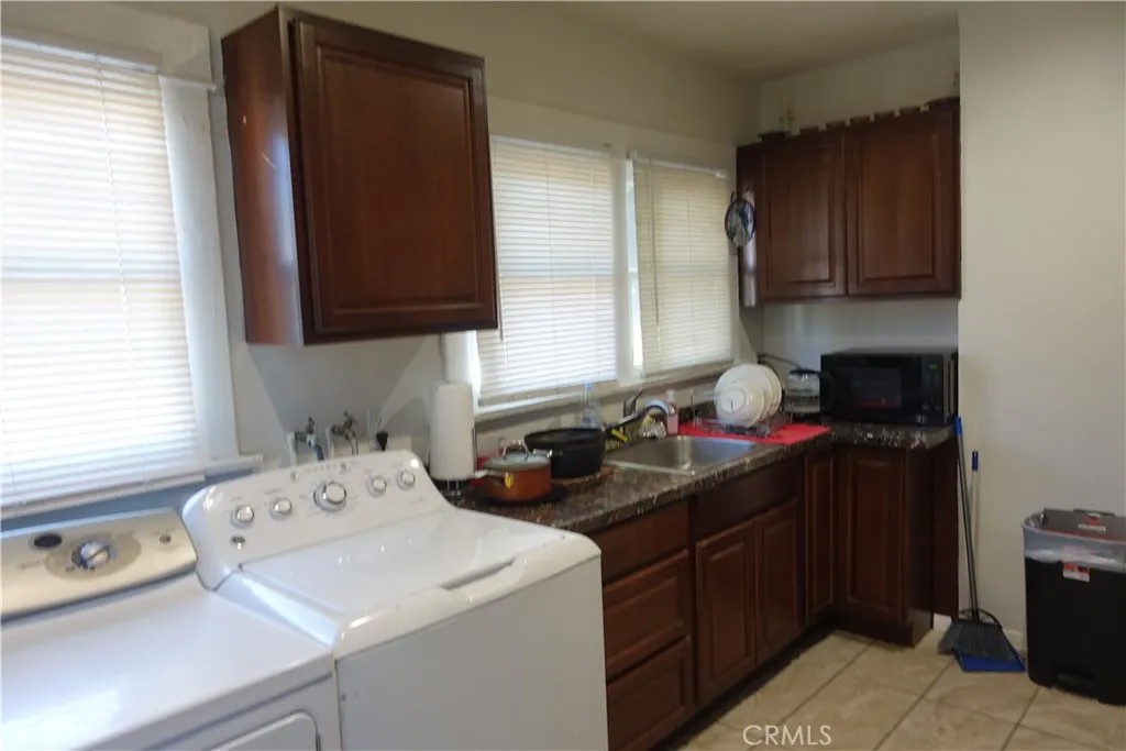 622 W 2nd Street