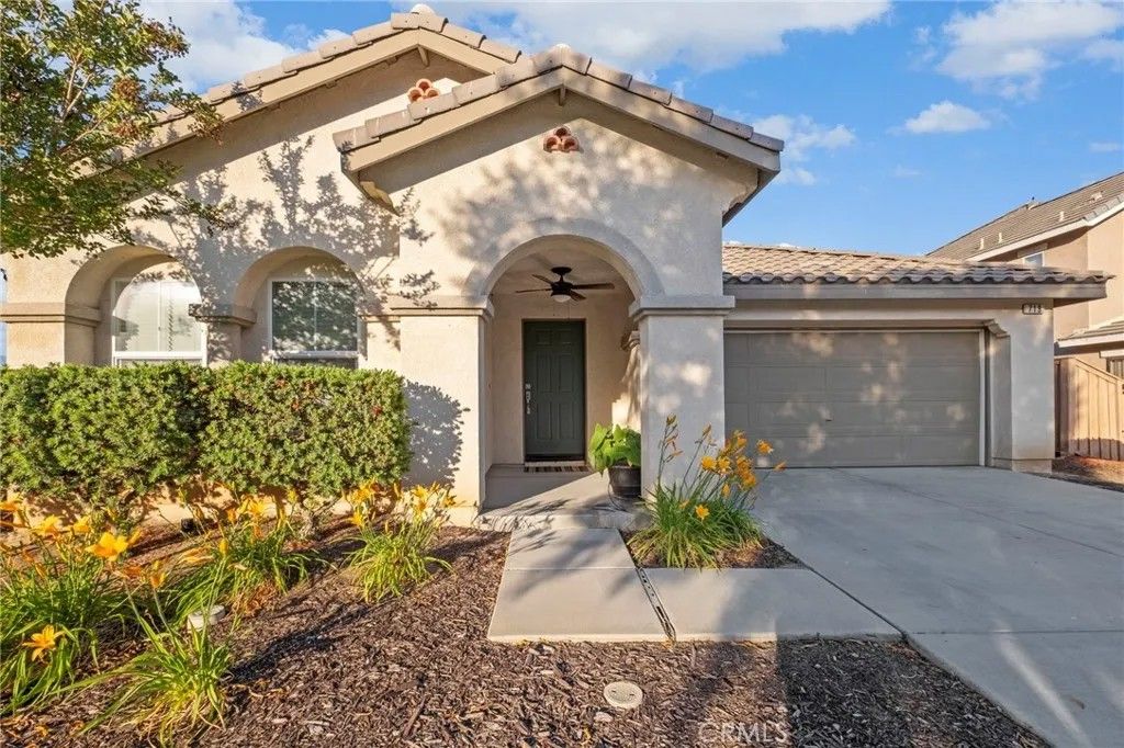 Photo of 719 Amherst WAY, San Jacinto, CA 92582 (MLS # SW26115354)