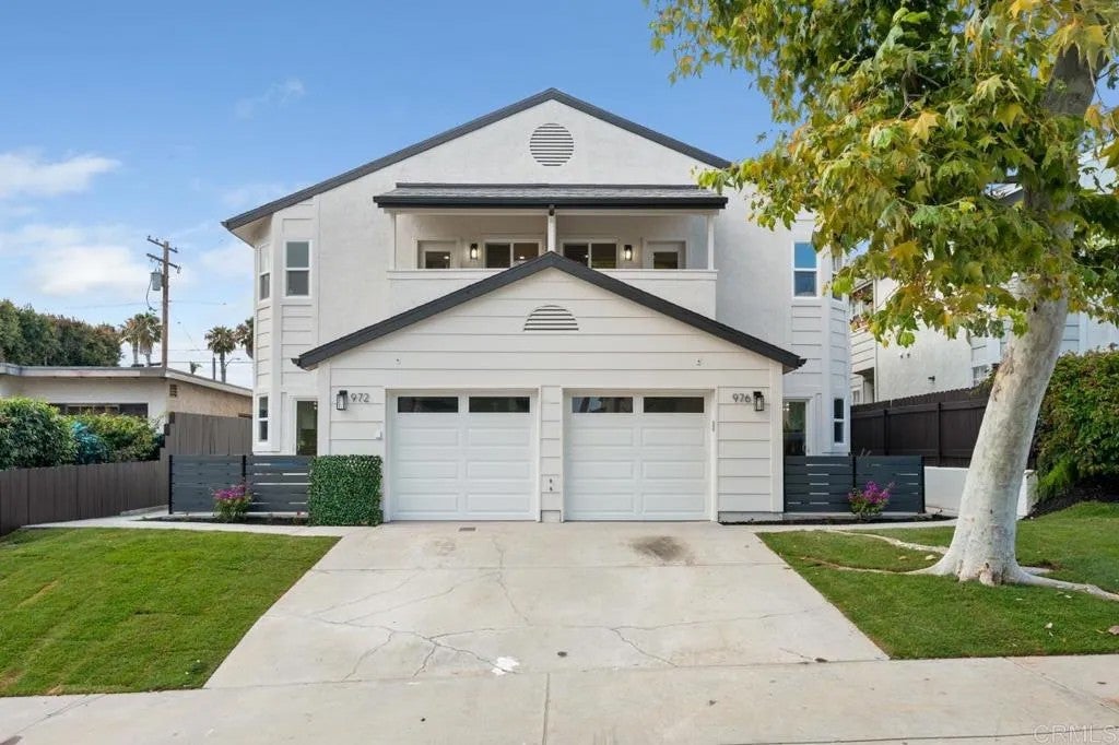 972 Sapphire Street