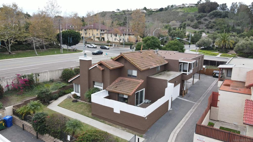 Photo of 101 Avenida Las Brisas, Oceanside, CA 92057 (MLS # 2600928)