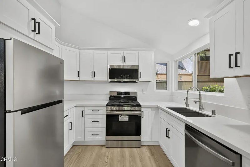 22330 Victory Boulevard 604