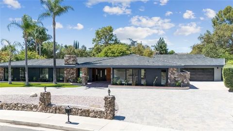 Photo of 16417 Knollwood Drive, Granada Hills, CA 91344 (MLS # SR26109760)