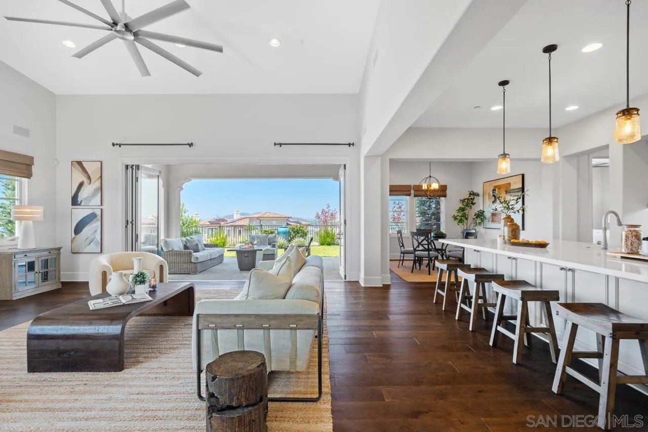 8632 Via Rancho Cielo