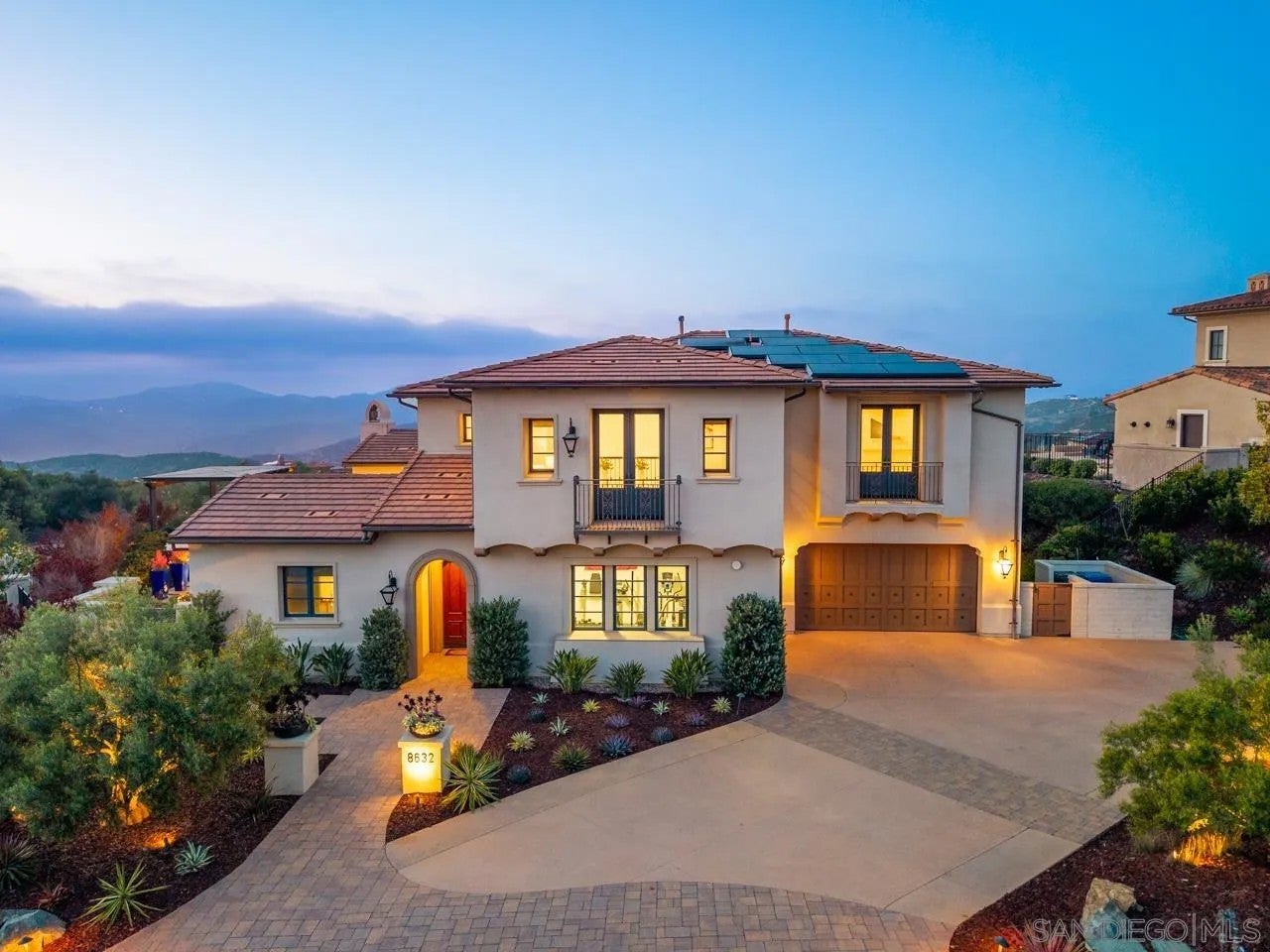 8632 Via Rancho Cielo