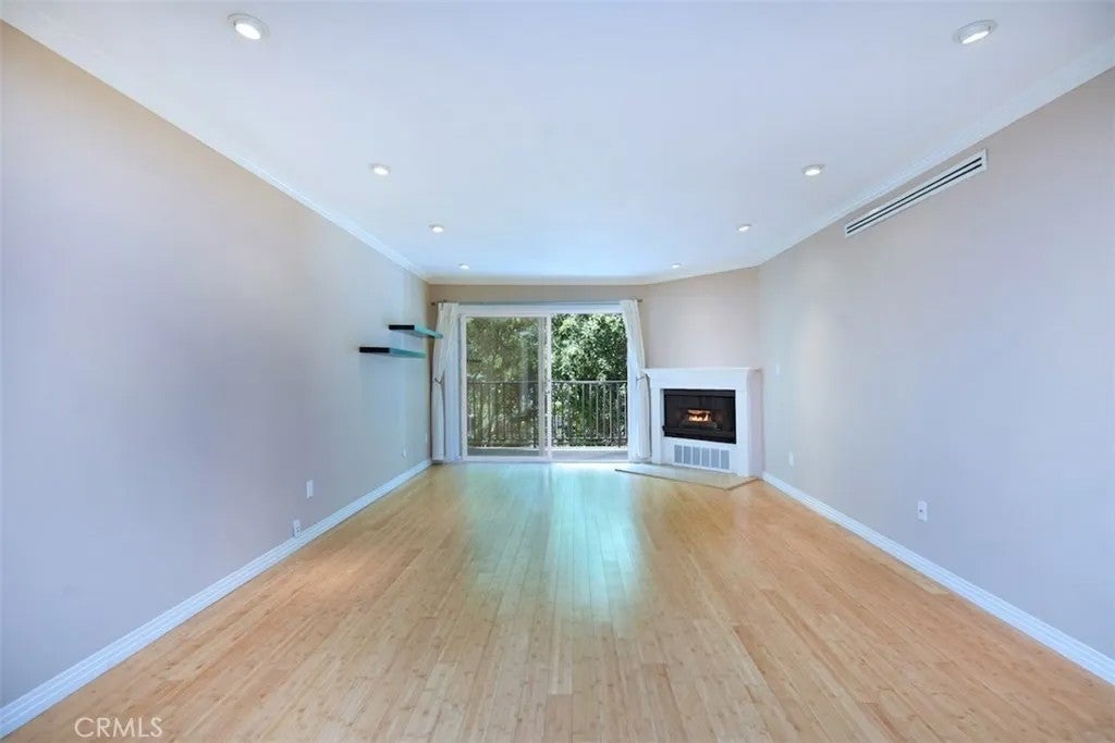 1230 Horn Avenue 414