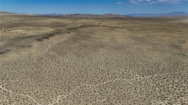 736 Fossil Bed (NEAR)