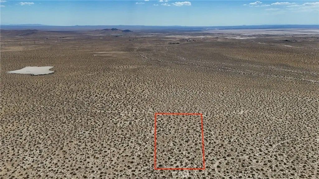 Photo of 736 Fossil Bed (NEAR), Hinkley, CA 92347 (MLS # HD26113198)