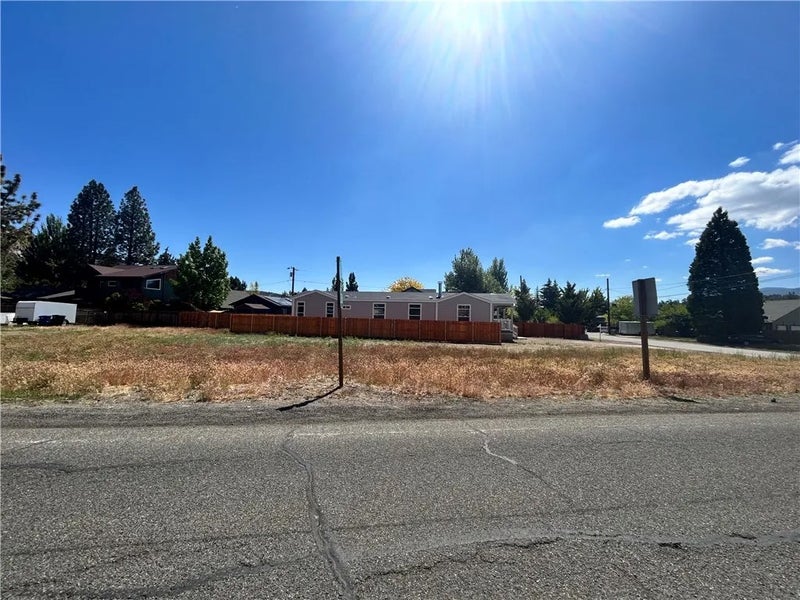 900 Greenway Drive