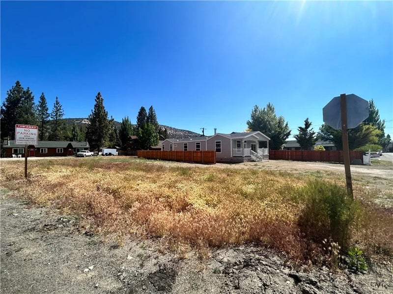 900 Greenway Drive
