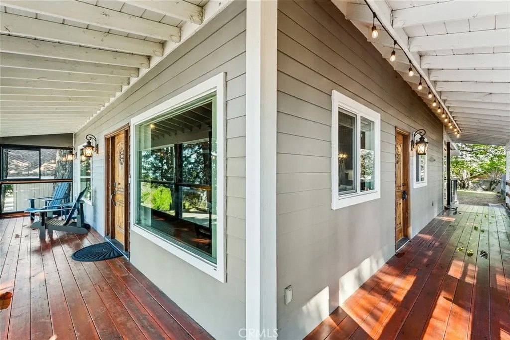 22988 Valley View