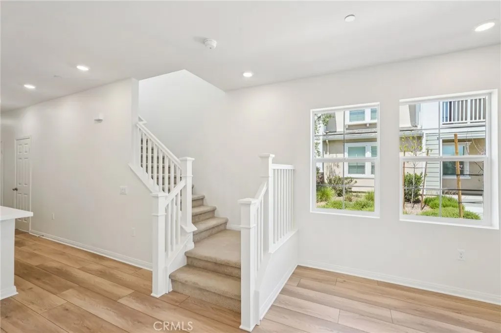 4282 S Hermosa Paseo