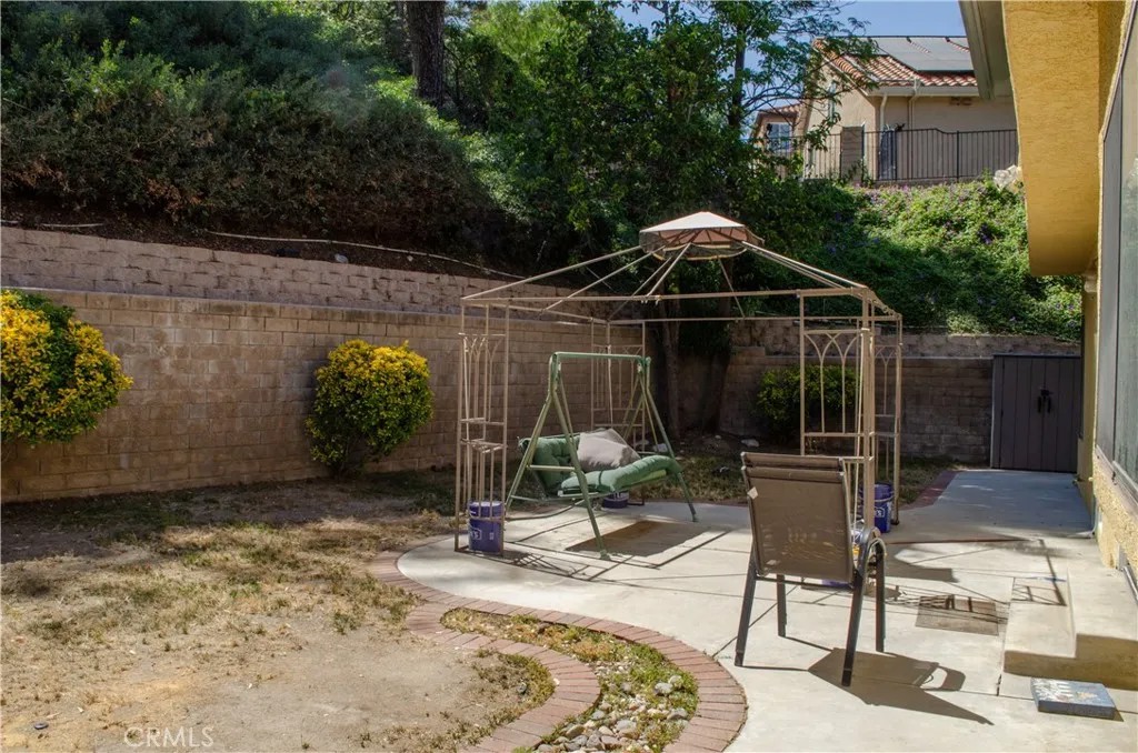 24371 Crestview Drive