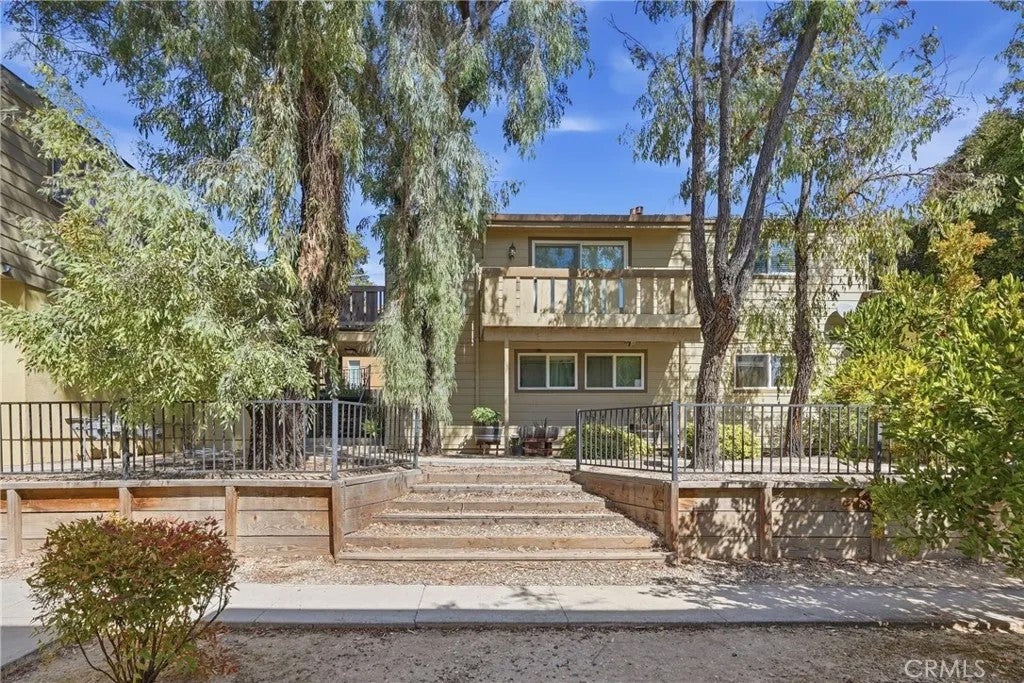 111 Oak