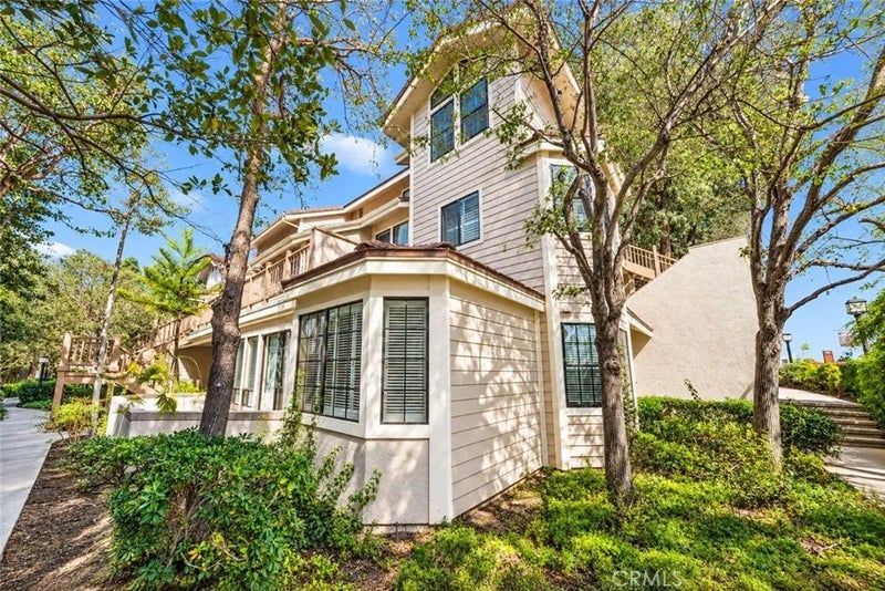 2551 Plaza Del Amo T