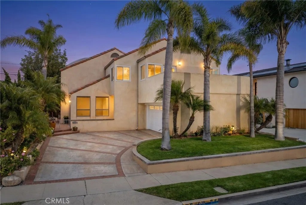 Photo of 640 Island View, Seal Beach, CA 90740 (MLS # PW26115840)