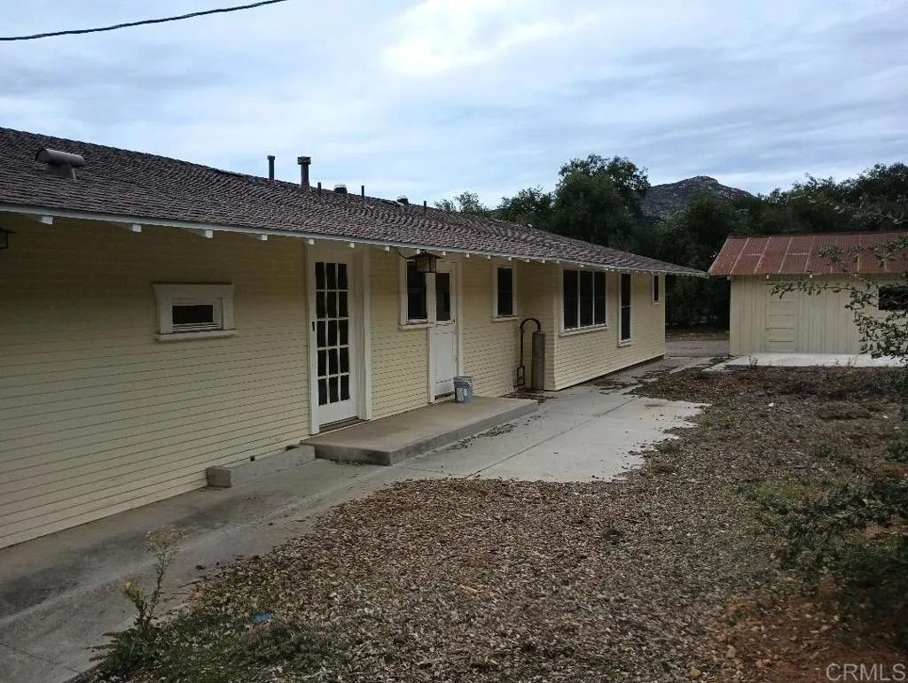 Photo of 3161 Shue Place, Escondido, CA 92027 (MLS # NDP2510919)